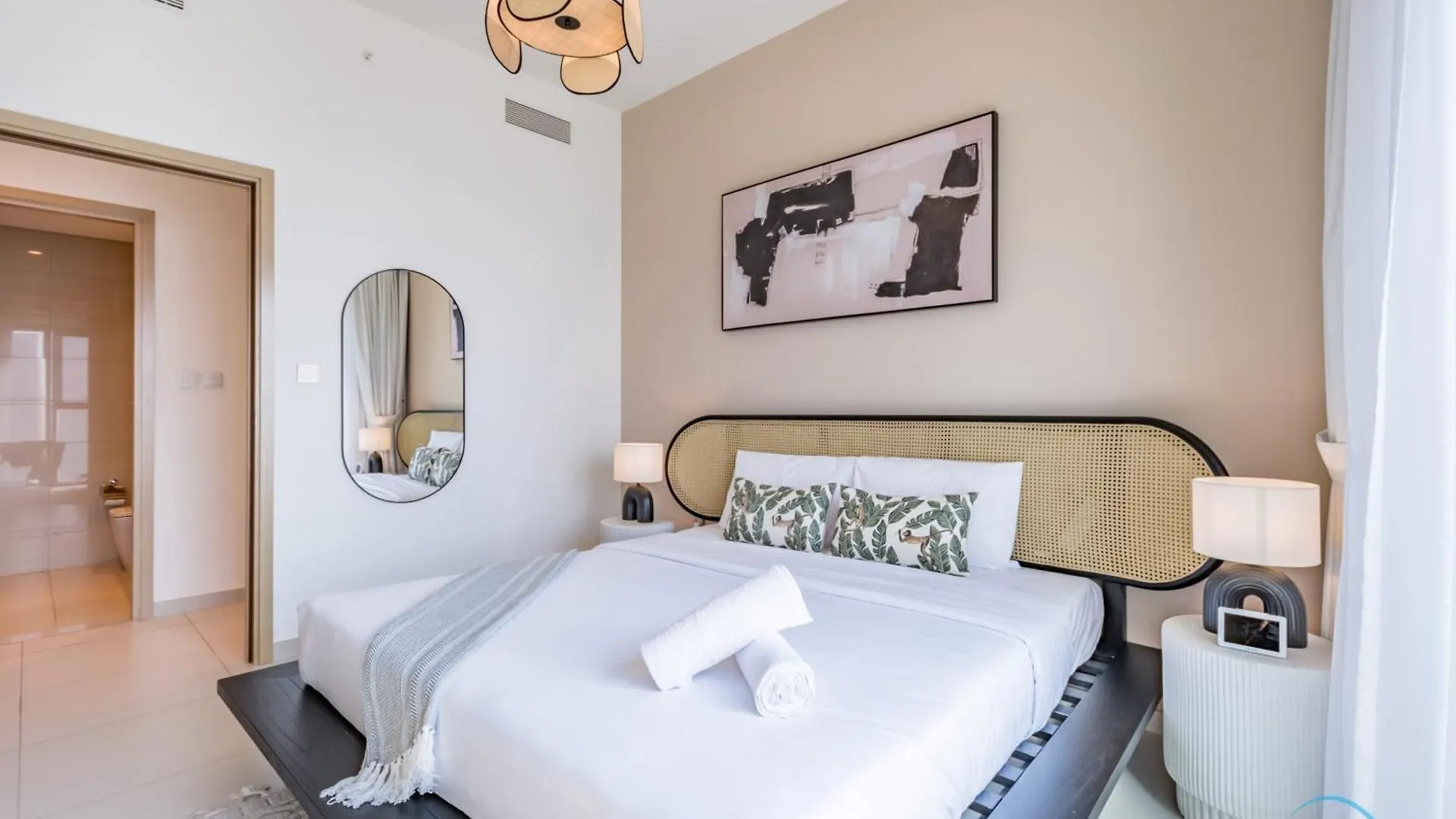 Apartment Grand 2Br With Burj Khalifa View In Burj Royale, Downtown Dubai By Deluxe Holiday Homes United Arab Emirates